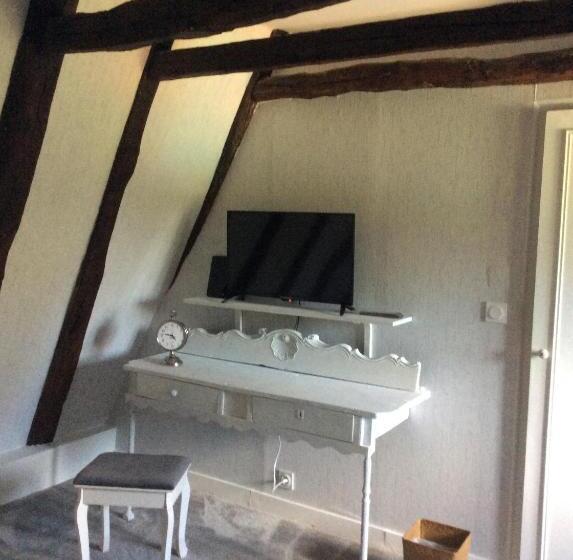 חדר לארבעה סטנדרטי עם נוף לגינה, Autour D Une Histoire