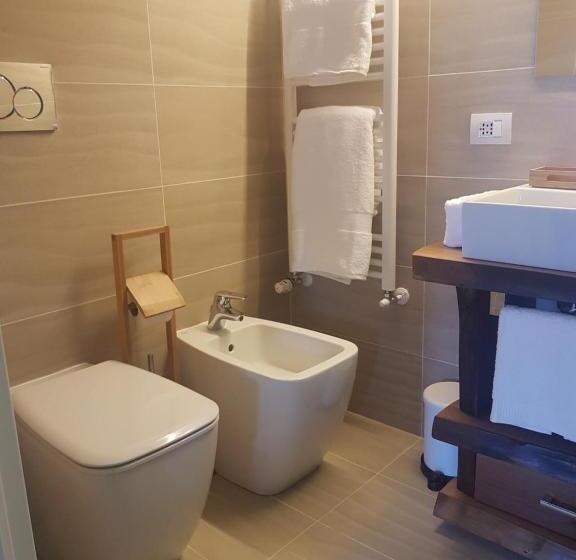 غرفة قياسية مطلّة علي البحيرة, Foresteria Lombarda La Spiaggia