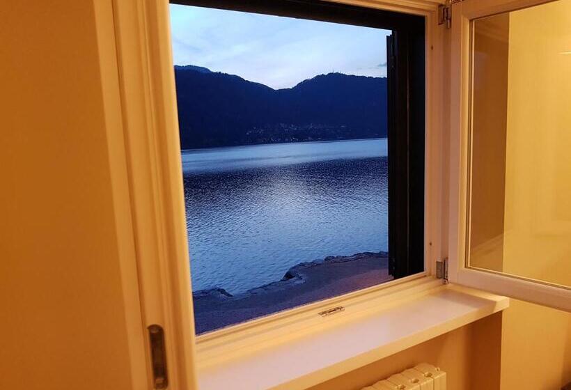 غرفة قياسية مطلّة علي البحيرة, Foresteria Lombarda La Spiaggia