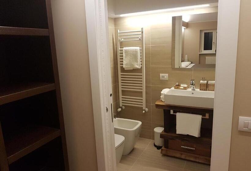 غرفة قياسية مطلّة علي البحيرة, Foresteria Lombarda La Spiaggia