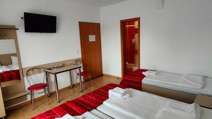 חדר סטנדרט לשלושה, Pensiunea Eli