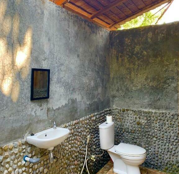 Quarto deluxe vista mar com balcao, Pristine Paradise Dive Resort Una Una