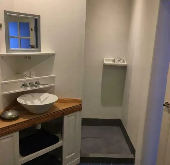 Deluxe-huone, De Theetap