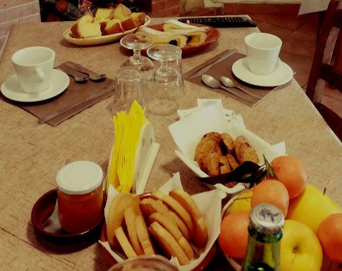 غرفة قياسية مزوَّدة بتراس, Agriturismo Tre Santi