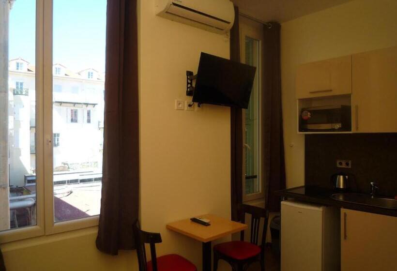 Superior-studio, Résidence Appartement Adonis