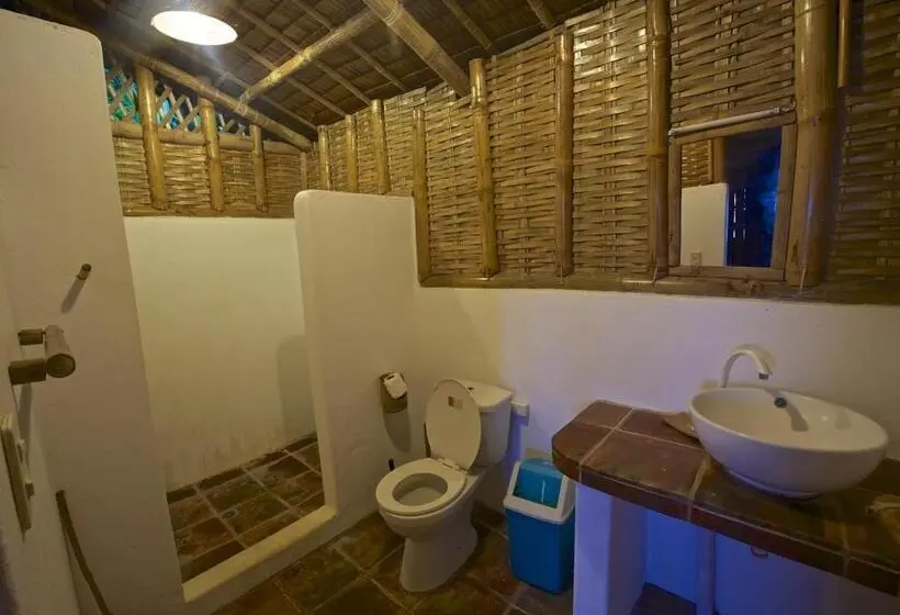 景色の見えるスタンダード４人部屋, Kookoo S Nest Eco Lodge
