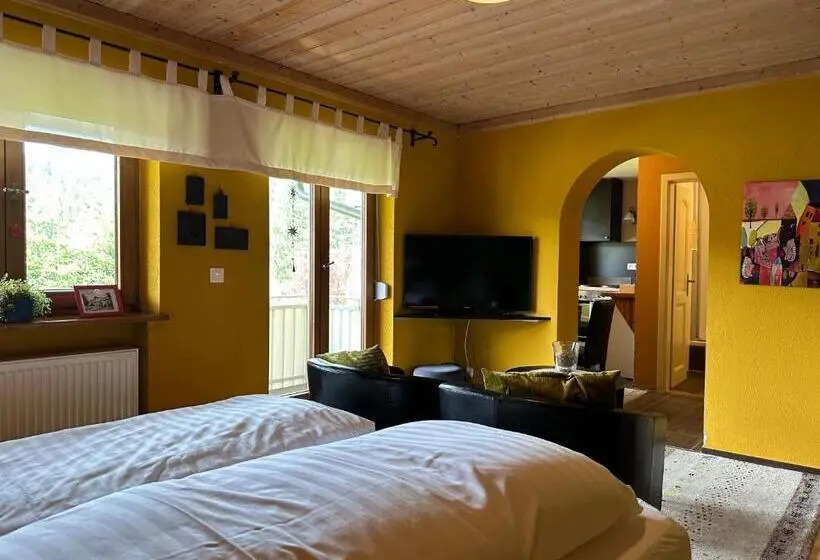 Suite con Balcone, Maier Pension