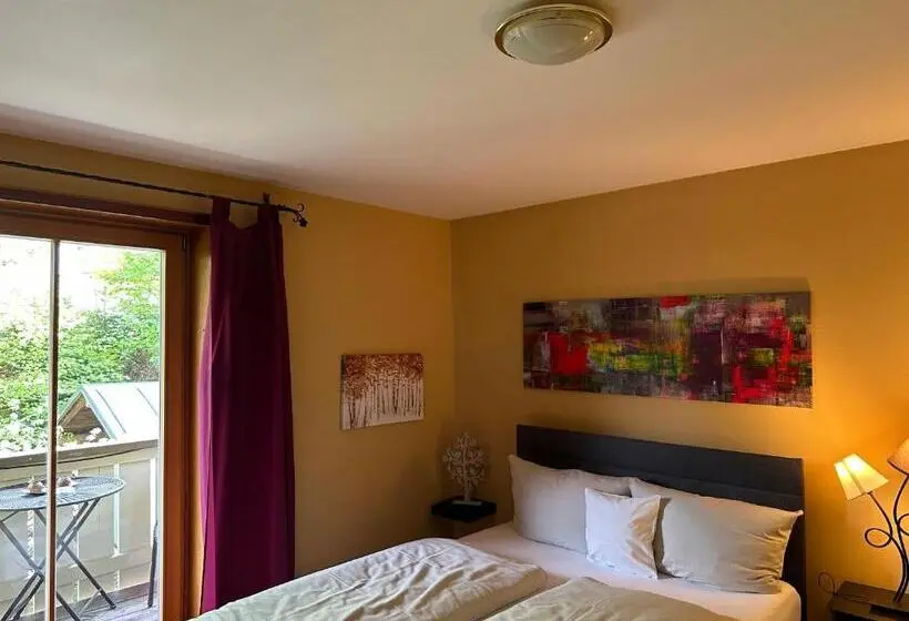 Camera Standard con Balcone, Maier Pension