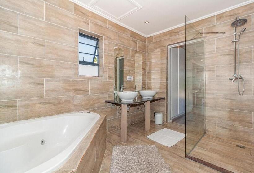 חדר דחוקס עם מיטת קינג, Bloubergstrandlodge