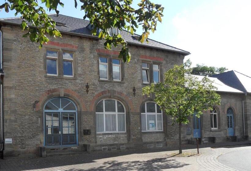 Quarto standard, Im Bahnhof   Gästezimmer