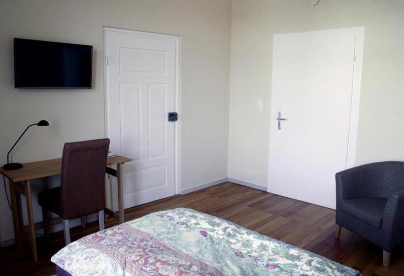 Quarto standart individual, Im Bahnhof   Gästezimmer