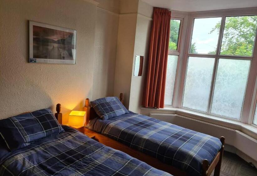 Standardrum, Woodlands Centre