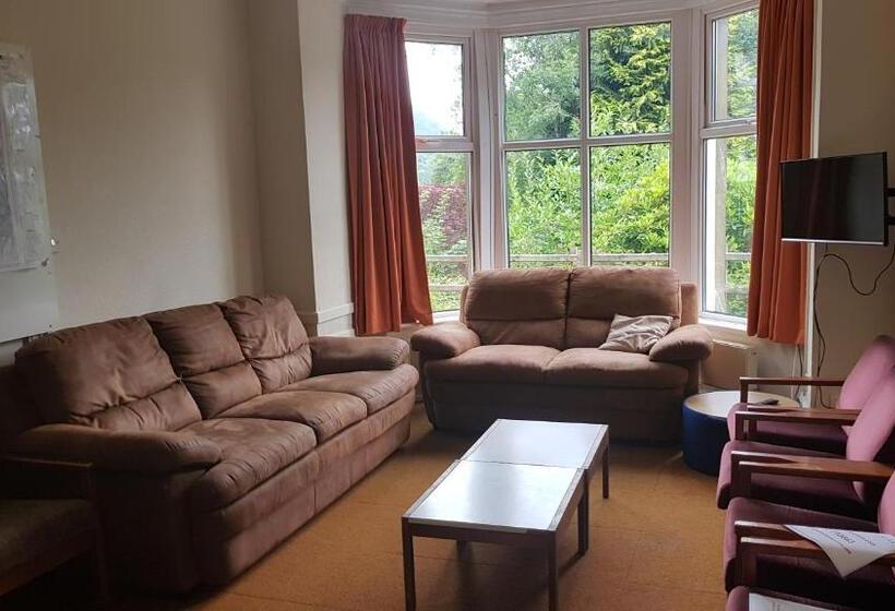 Ekonomiskt Enkelrum, Woodlands Centre