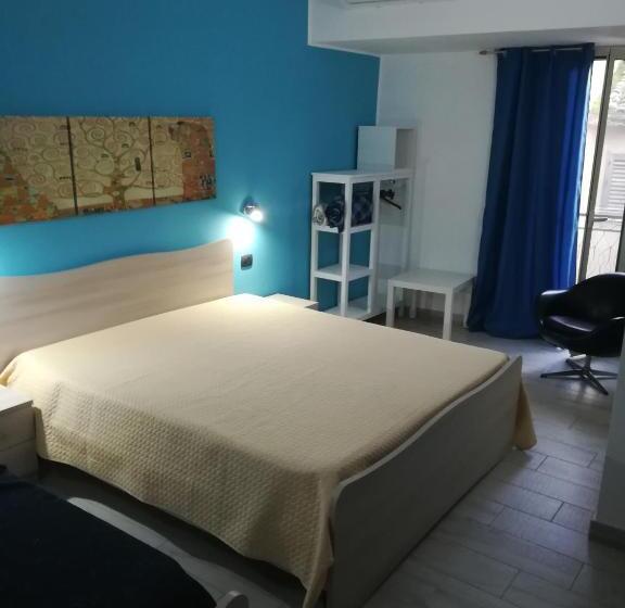 Номер Deluxe с Балконом, Piazza Castello