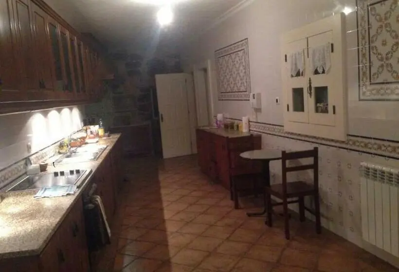 ベーシックトリプルルーム, Casa Dos Confrades