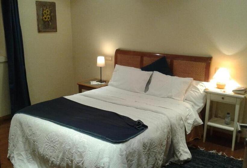 ガーデンビュースタンダードルーム, Casa Dos Confrades