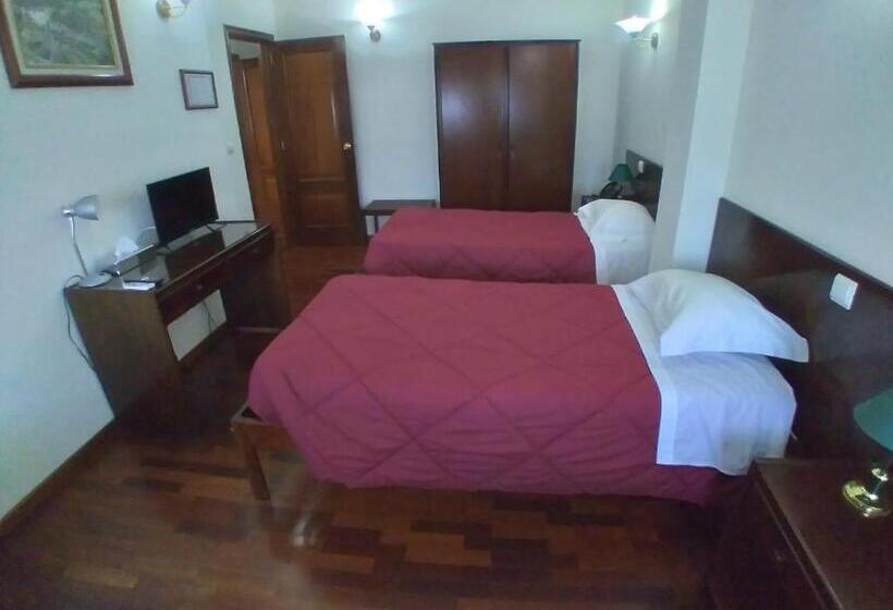 غرفة قياسية, Trindade Coelho