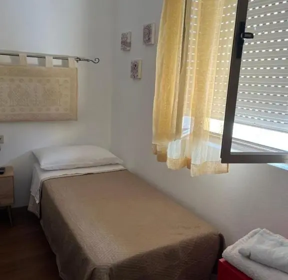 バスルーム共有のシングルスタンダード, Da Adriana Guesthouse