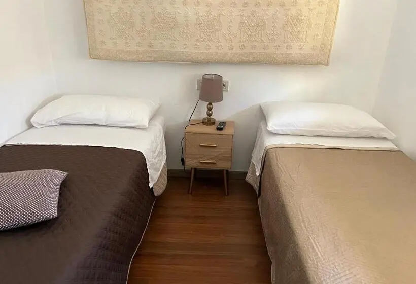 バスルーム共有のシングルスタンダード, Da Adriana Guesthouse