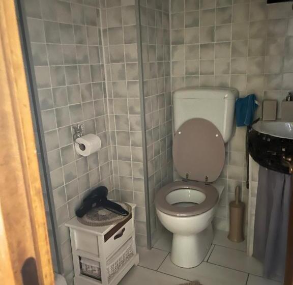 标准单人间共用浴室, Da Adriana Guesthouse