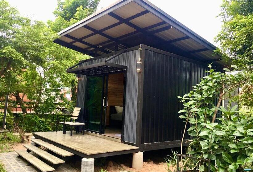 标准间带露台, The Loft Resort Kabin Buri