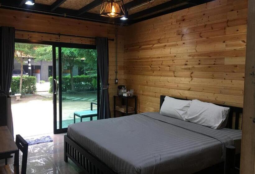 Номер Стандарт с Террасой, The Loft Resort Kabin Buri