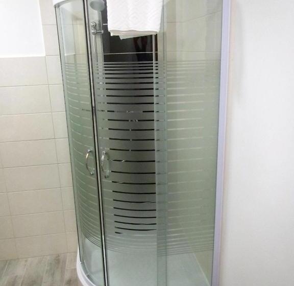 اتاق استاندارد, Pod Orehi