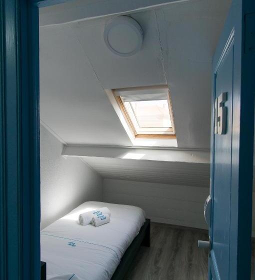 スタンダードシングルルーム, Change The World Hostels Cascais Estoril