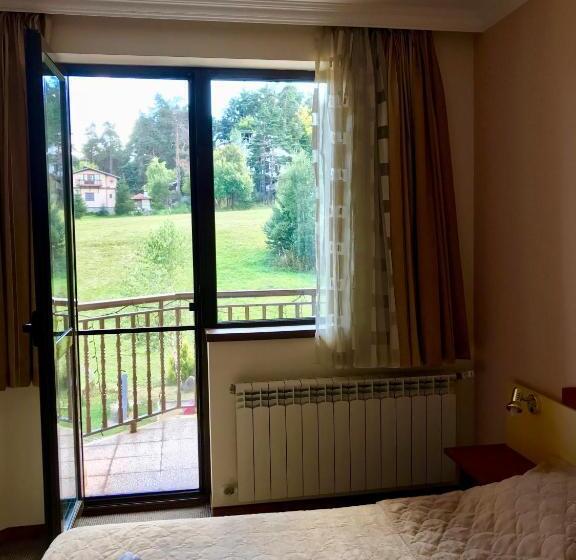 Апартаменты 1 Спальня с Видом, Daf Trans