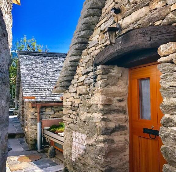 Camera Standard Bagno Esterno, Rustici Maggia