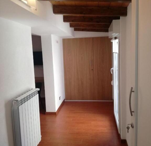 اتاق خانوادگی, B&b Il Prugnolo