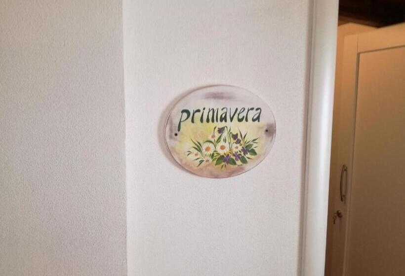 اتاق خانوادگی, B&b Il Prugnolo