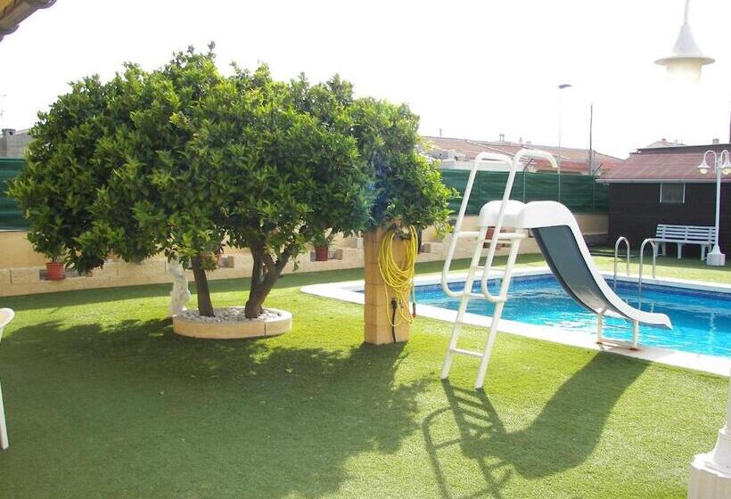 חדר סטנדרט נוף לבריכה, Posada Chloe Santiago