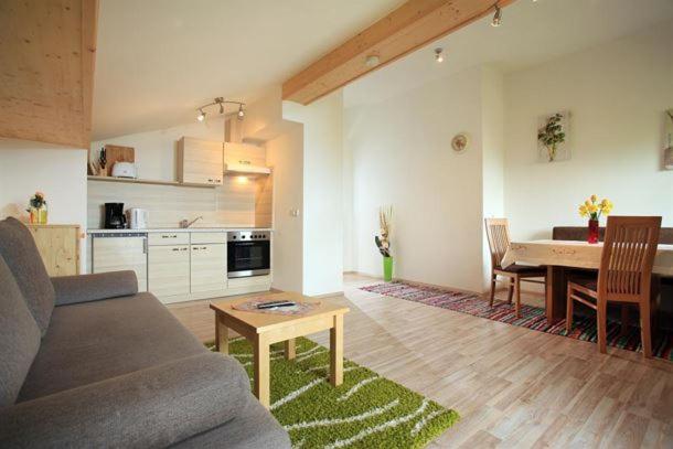 Апартаменты 2 Спальни, Lanzenbauernhof