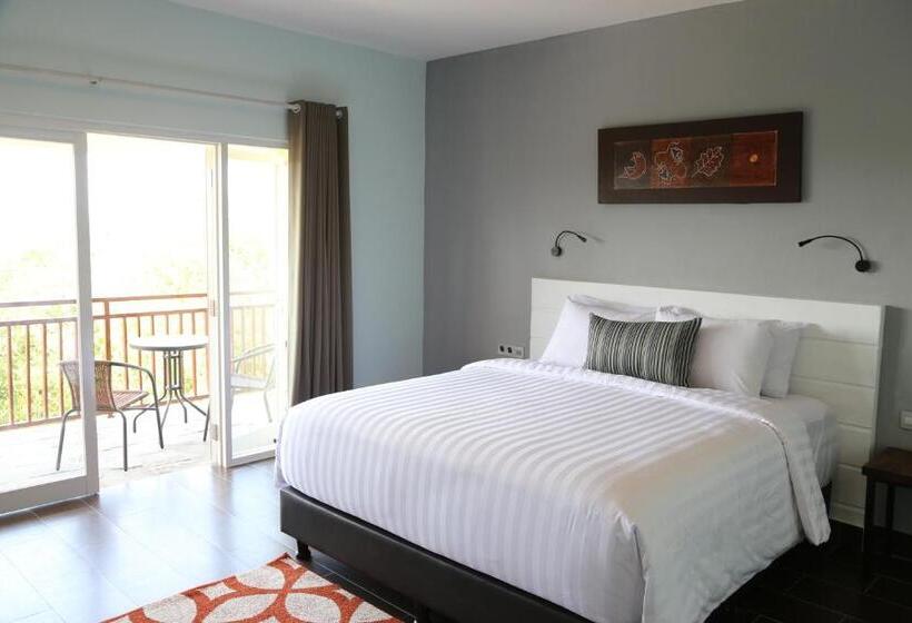 חדר סופריור עם מיטת קינג, Borobudur Hills