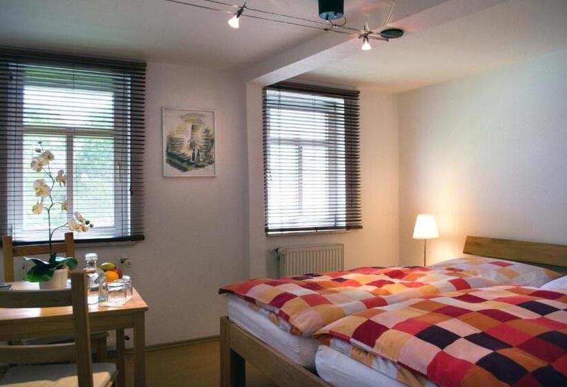 Номер Стандарт, Gästezimmer Der Adler Wirtschaft