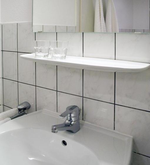 Номер Стандарт, Gästezimmer Der Adler Wirtschaft