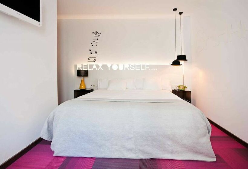 اتاق استاندارد سه نفره, Casual Ilbira Granada