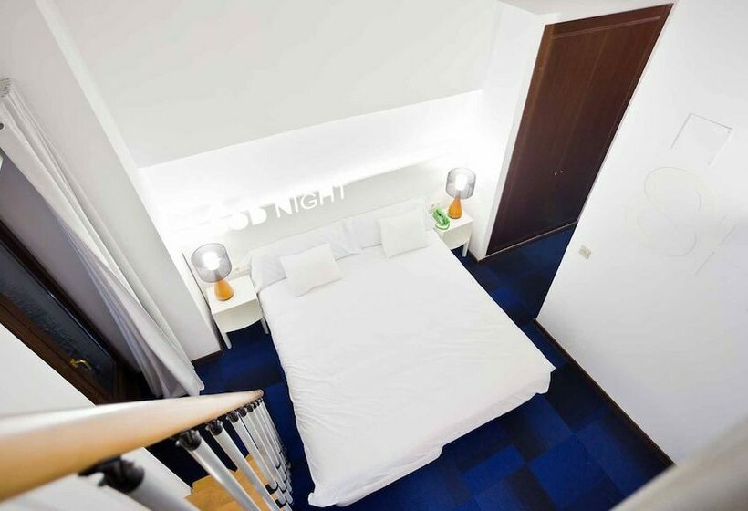 اتاق دوبلکس, Casual Ilbira Granada