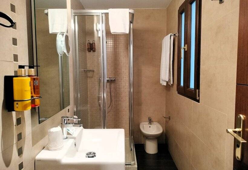 اتاق استاندارد, Casual Ilbira Granada