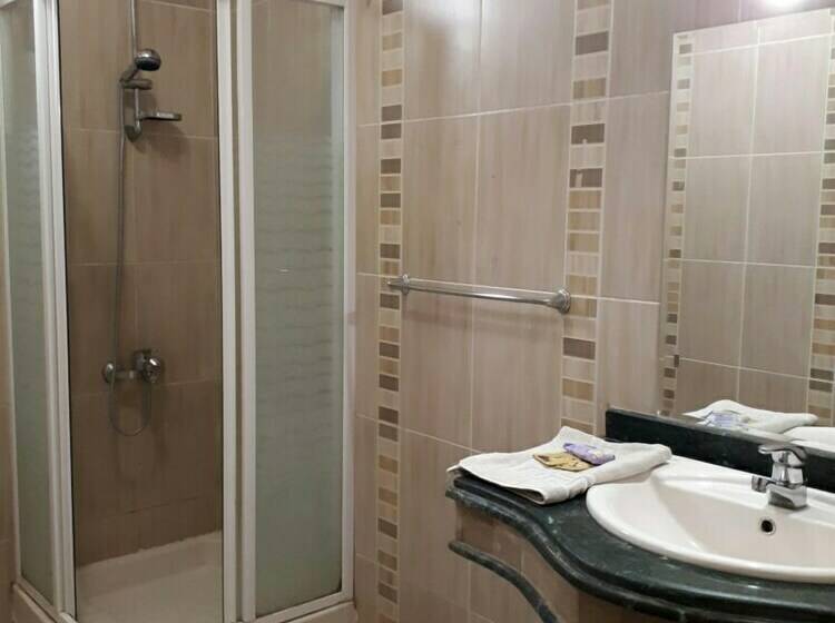 اتاق استاندارد یک نفره, Oricana