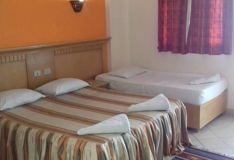 اتاق استاندارد سه نفره, Oricana