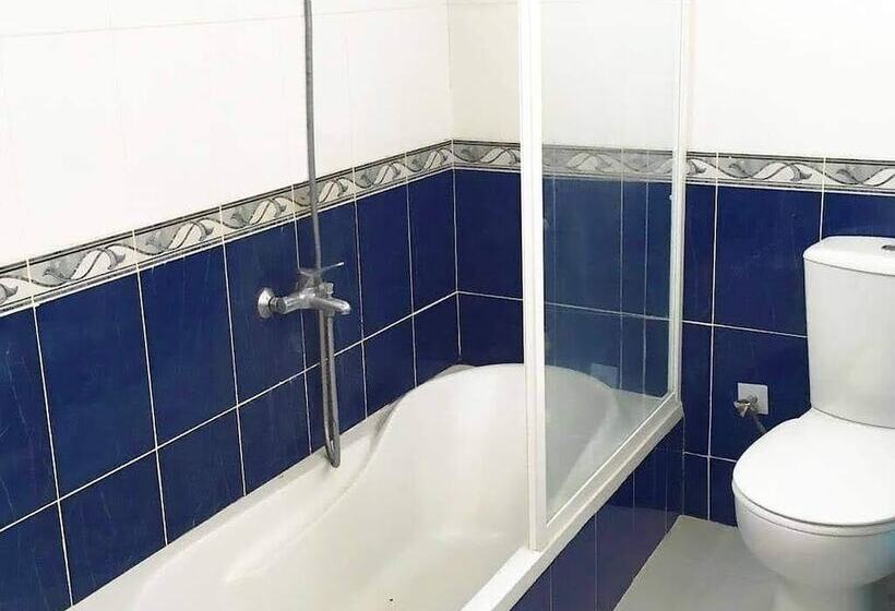 اتاق استاندارد سه نفره, Red Sea Relax