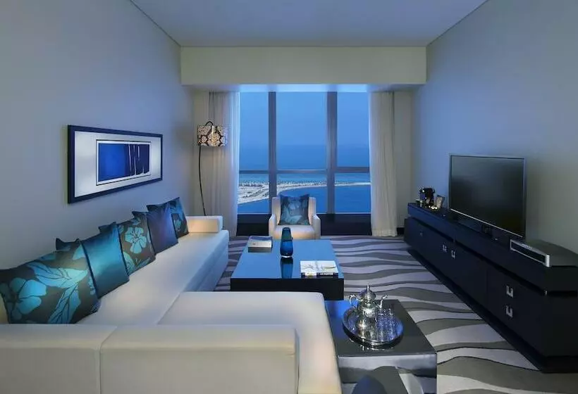 クラブスイート, Sofitel Abu Dhabi Corniche