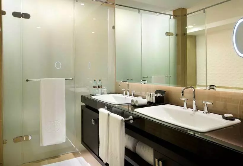 クラブスイート, Sofitel Abu Dhabi Corniche