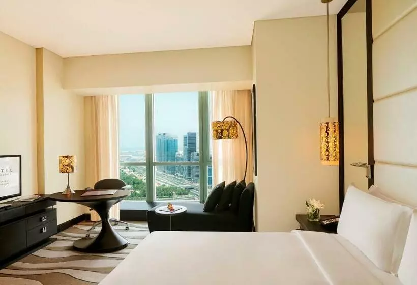 シティビューのスーペリアルーム, Sofitel Abu Dhabi Corniche