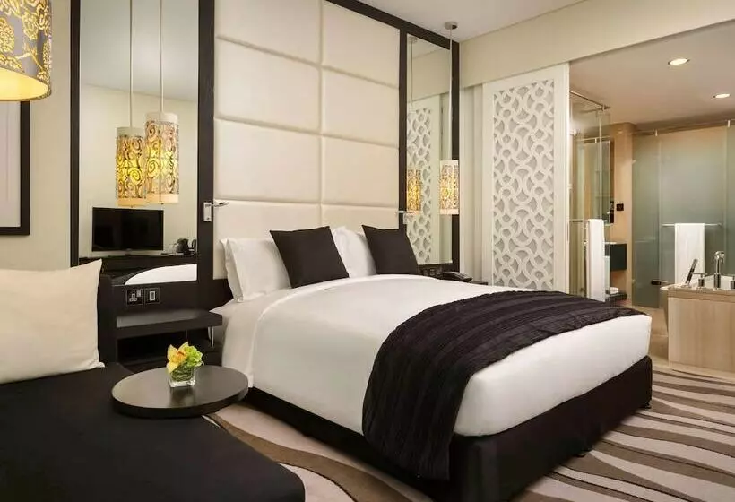 シティビューのスーペリアルーム, Sofitel Abu Dhabi Corniche