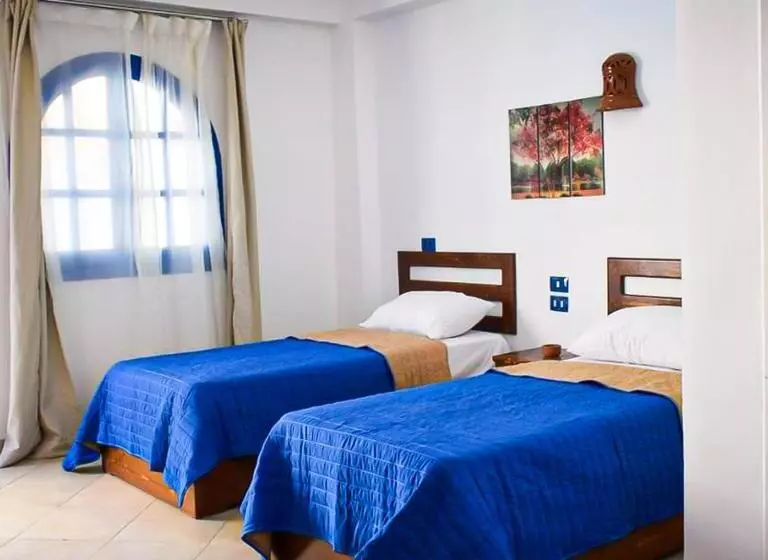 اتاق استاندارد سه تخته با چشم‌انداز استخر, Sea Horse Hotel Dahab