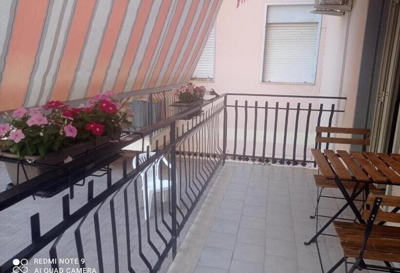 Апартаменты 1 Спальня Вид на Сад, Bouganville Residence