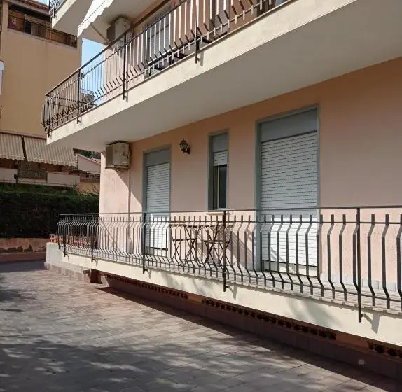 バルコニー付き１ベッドルームアパートメント, Bouganville Residence